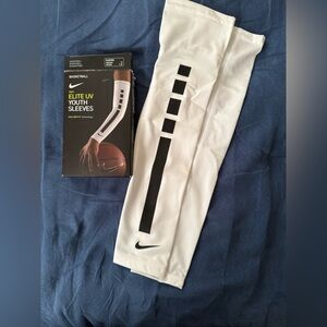 Nike White and Black Basketball Sleeves - Youth